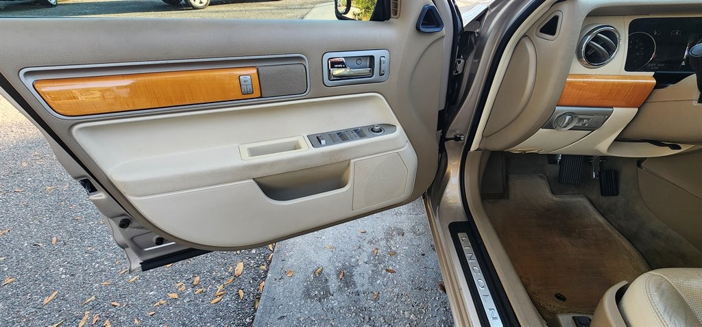 Lincoln MKZ 4dr Sdn FWD 2008