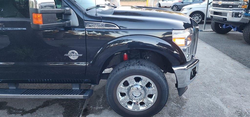 Ford Super Duty F-250 SRW 4WD Crew Cab 172" Lariat 2015