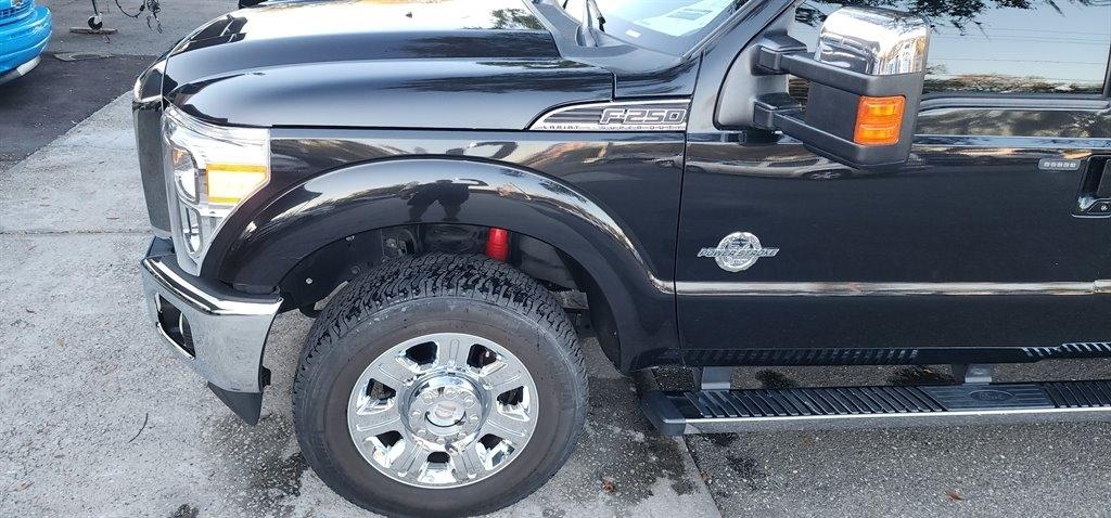 Ford Super Duty F-250 SRW 4WD Crew Cab 172" Lariat 2015