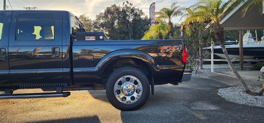 Ford Super Duty F-250 SRW 4WD Crew Cab 172" Lariat 2015