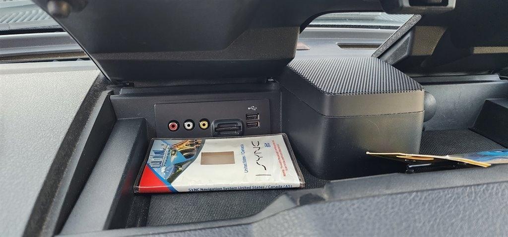 Ford Super Duty F-250 SRW 4WD Crew Cab 172" Lariat 2015