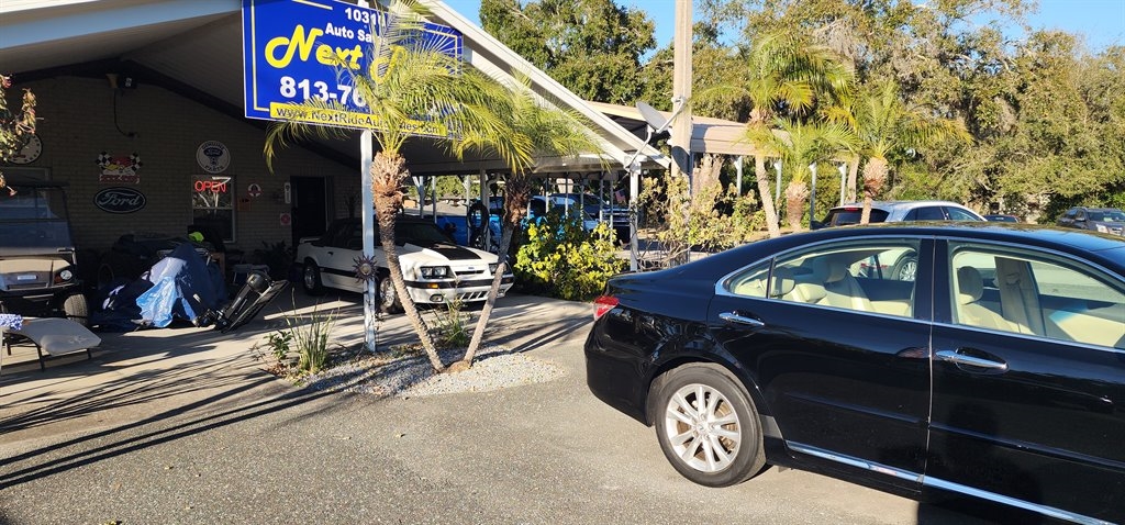 Lexus ES 350 4dr Sdn 2010