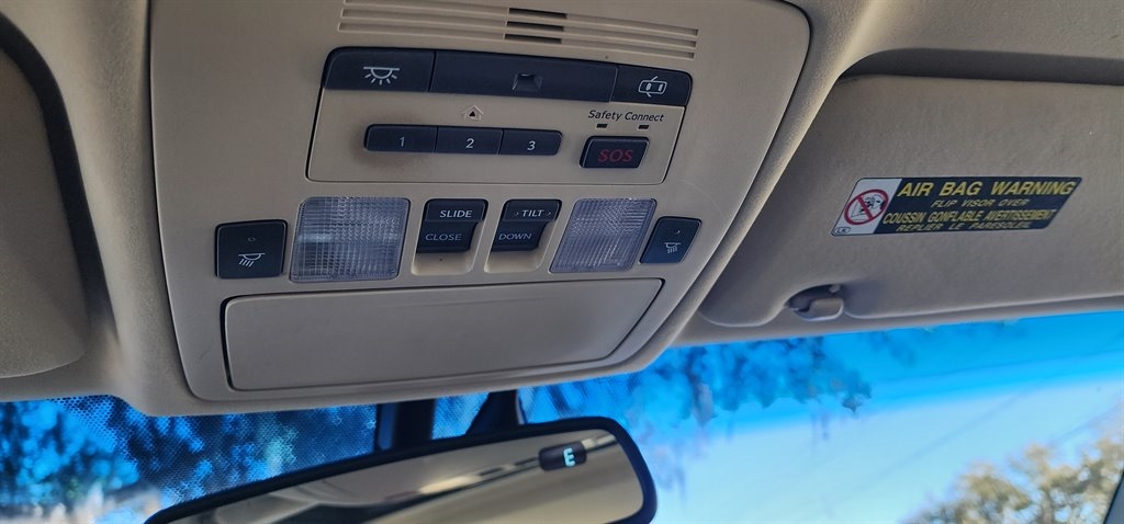 Lexus ES 350 4dr Sdn 2010