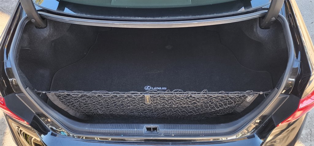 Lexus ES 350 4dr Sdn 2010