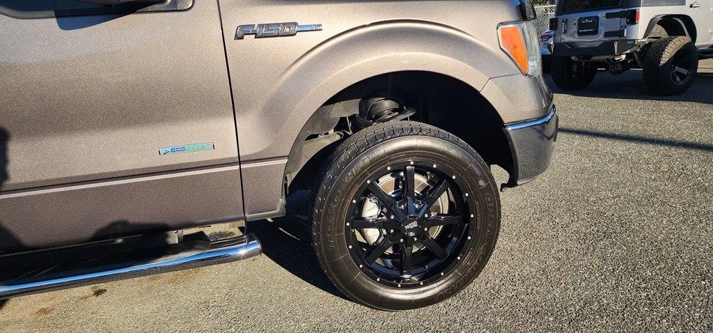 Ford F-150 XLT SuperCrew 2WD 2014