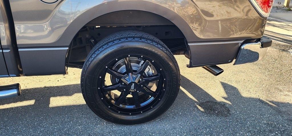 Ford F-150 XLT SuperCrew 2WD 2014