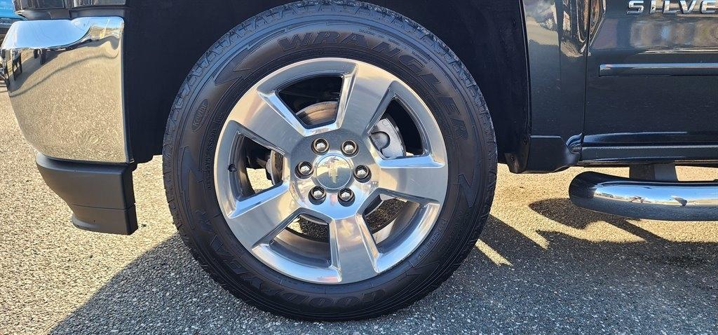 Chevrolet Silverado 1500 2WD Crew Cab 143.5" LT w/1LT 2017