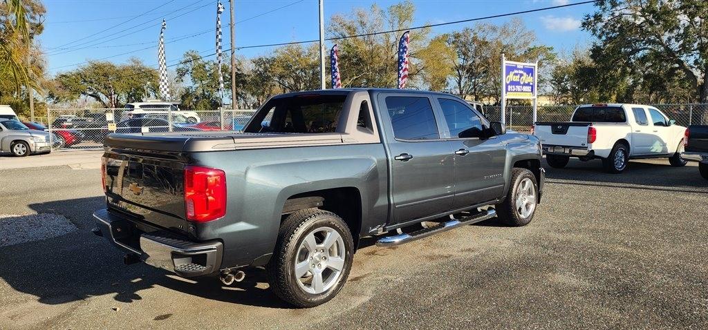 Chevrolet Silverado 1500 2WD Crew Cab 143.5" LT w/1LT 2017