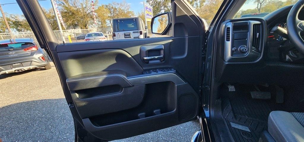 Chevrolet Silverado 1500 2WD Crew Cab 143.5" LT w/1LT 2017