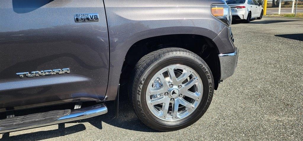 Toyota Tundra 2WD SR5 CrewMax 5.5' Bed 5.7L (Natl) 2018