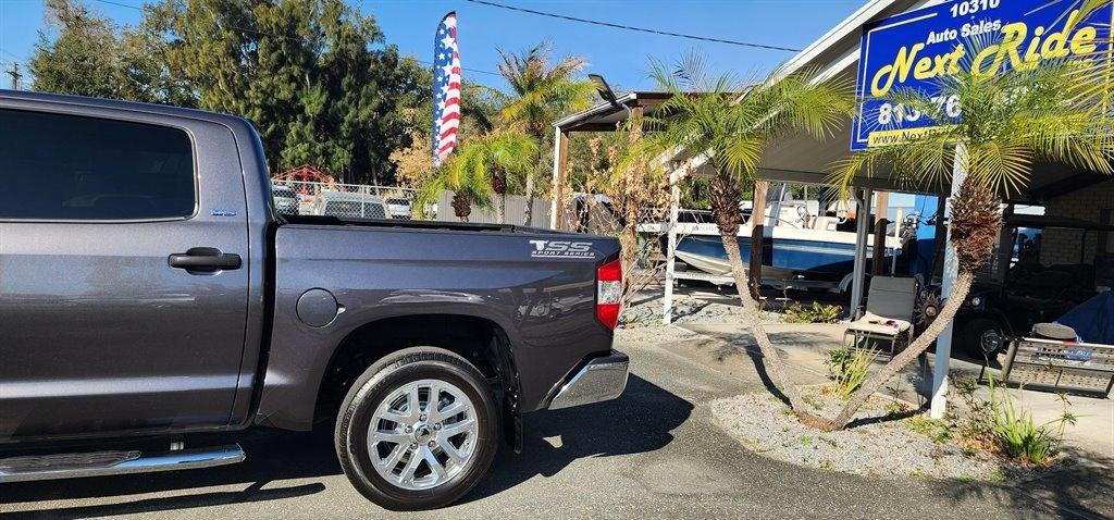 Toyota Tundra 2WD SR5 CrewMax 5.5' Bed 5.7L (Natl) 2018