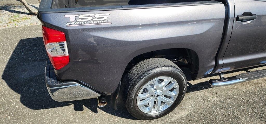 Toyota Tundra 2WD SR5 CrewMax 5.5' Bed 5.7L (Natl) 2018