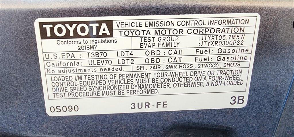 Toyota Tundra 2WD SR5 CrewMax 5.5' Bed 5.7L (Natl) 2018