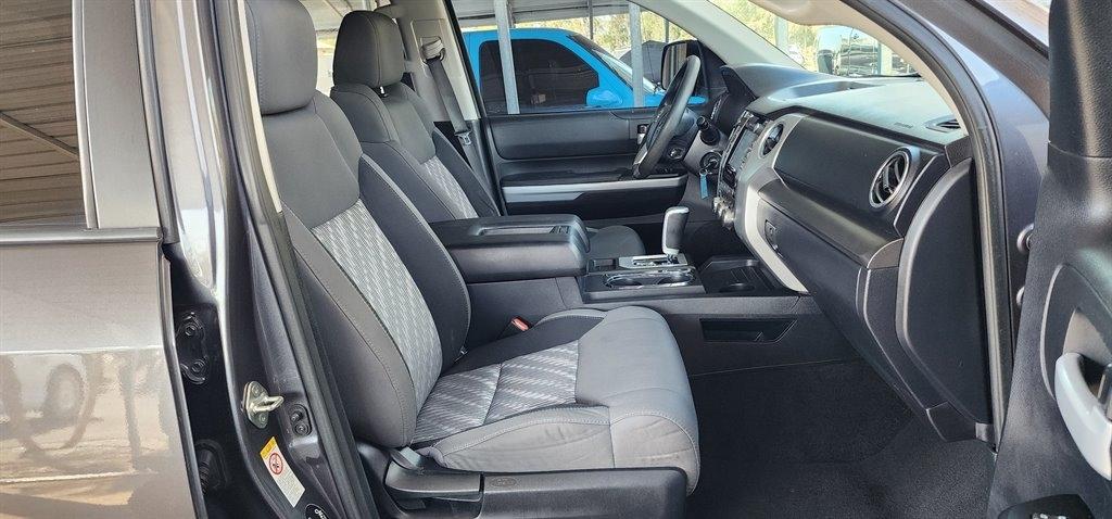 Toyota Tundra 2WD SR5 CrewMax 5.5' Bed 5.7L (Natl) 2018