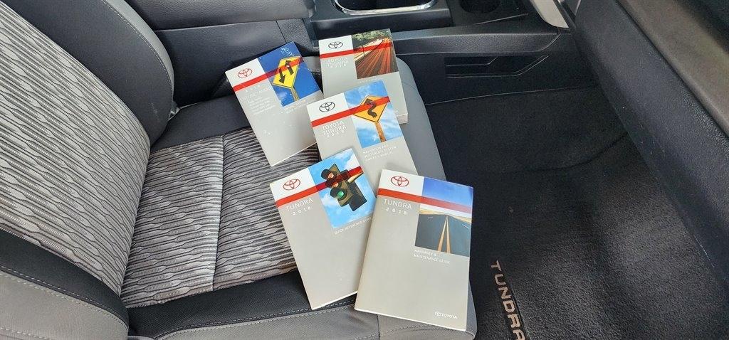 Toyota Tundra 2WD SR5 CrewMax 5.5' Bed 5.7L (Natl) 2018