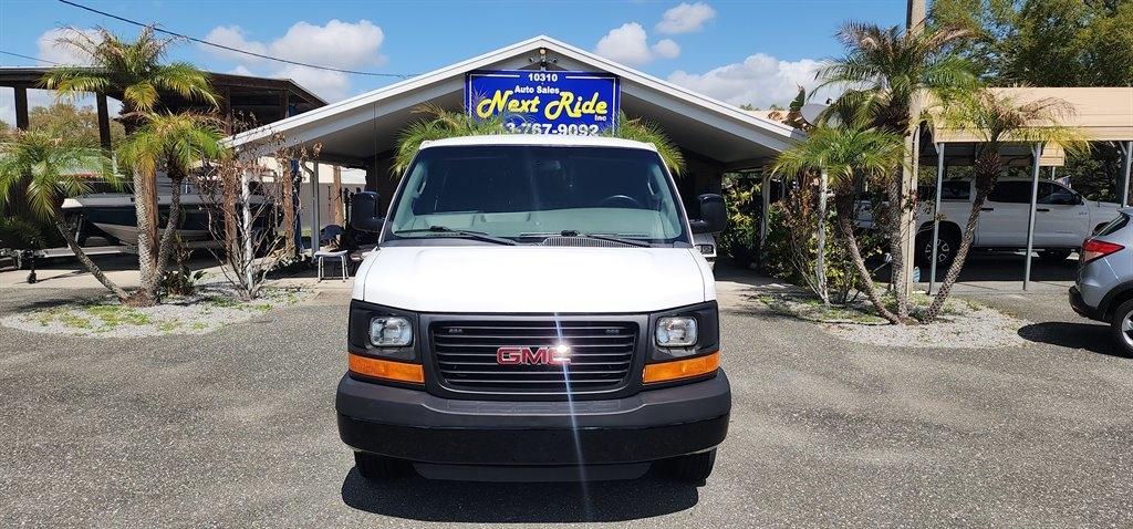 GMC Savana Cargo Van RWD 2500 135" 2016