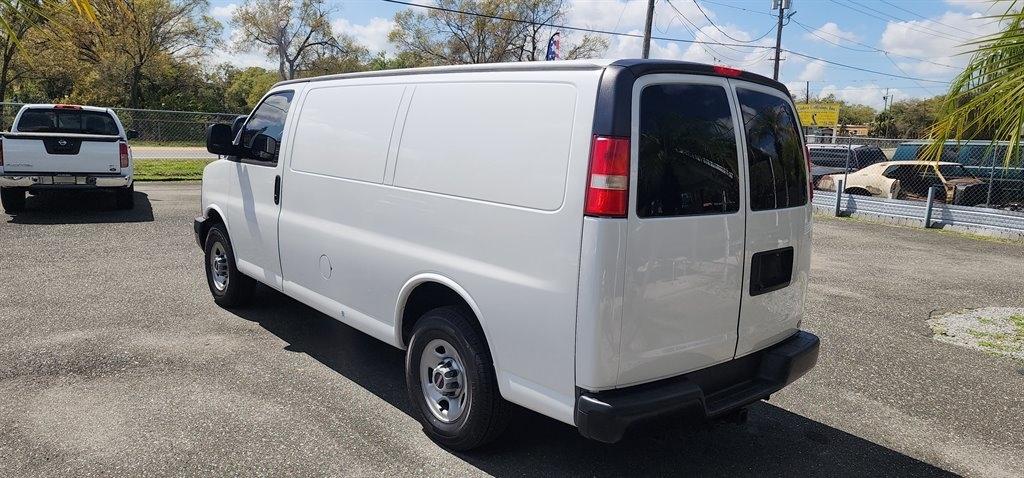 GMC Savana Cargo Van RWD 2500 135" 2016