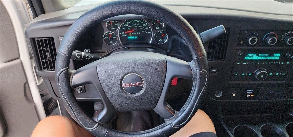 GMC Savana Cargo Van RWD 2500 135" 2016