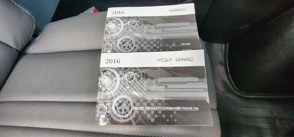 GMC Savana Cargo Van RWD 2500 135" 2016