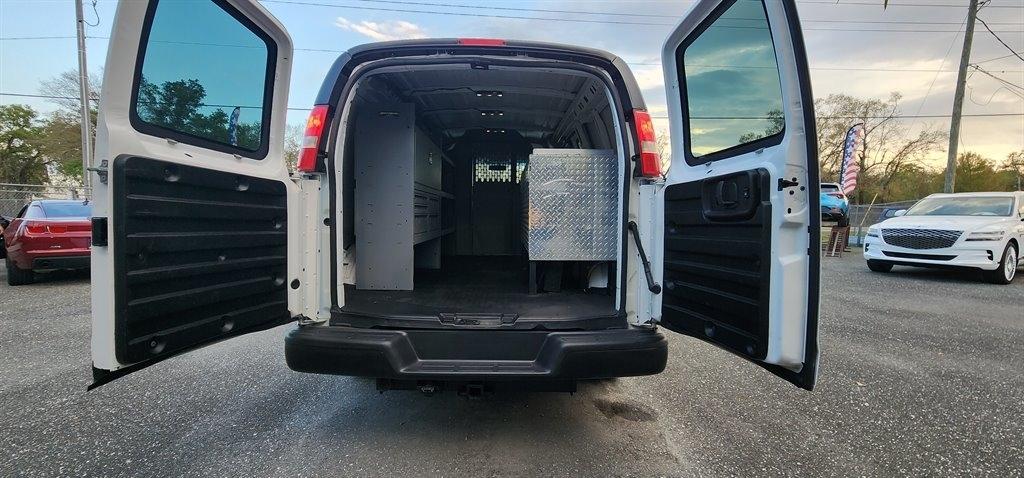 GMC Savana Cargo Van RWD 2500 135" 2016