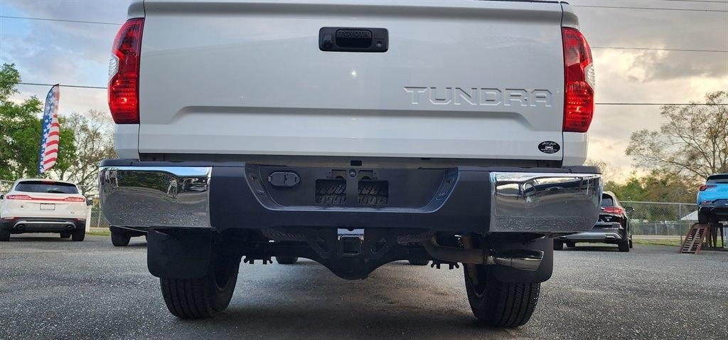 Toyota Tundra 4WD Truck CrewMax 5.7L FFV V8 6-Spd AT SR5 (Natl) 2014
