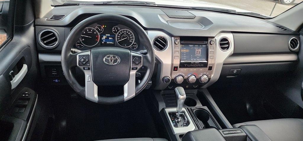 Toyota Tundra 4WD Truck CrewMax 5.7L FFV V8 6-Spd AT SR5 (Natl) 2014