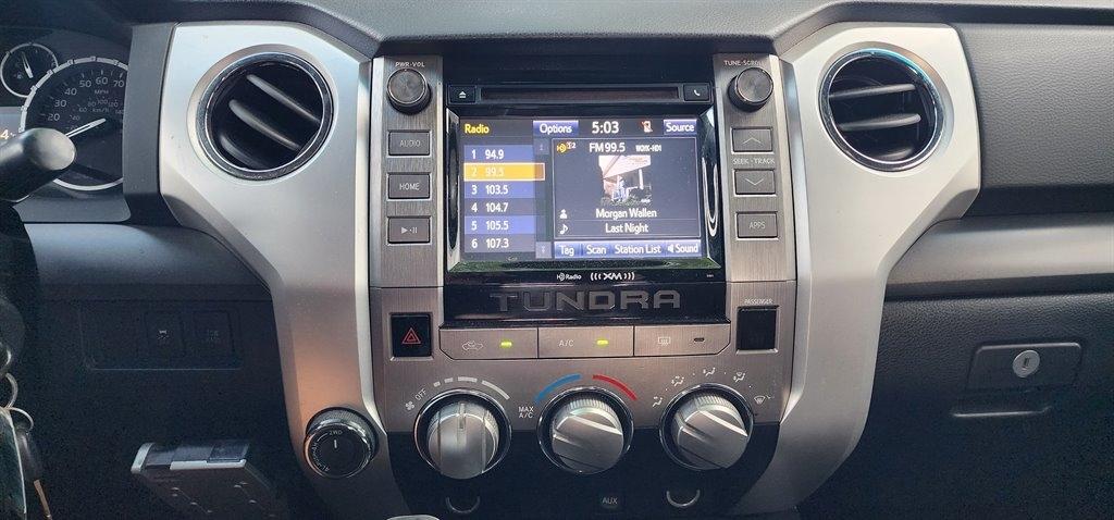 Toyota Tundra 4WD Truck CrewMax 5.7L FFV V8 6-Spd AT SR5 (Natl) 2014