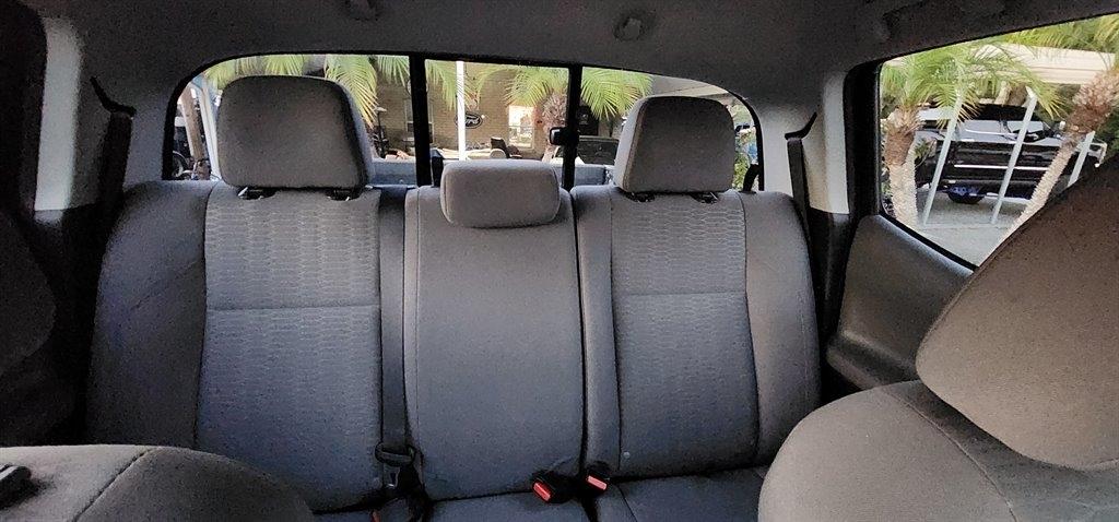 Toyota Tacoma SR5 Double Cab 5' Bed V6 4x4 AT (Natl) 2017