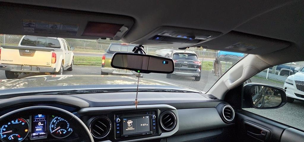 Toyota Tacoma SR5 Double Cab 5' Bed V6 4x4 AT (Natl) 2017