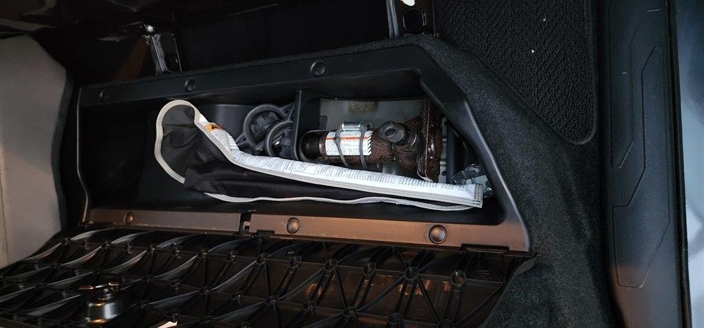 Toyota Tacoma SR5 Double Cab 5' Bed V6 4x4 AT (Natl) 2017