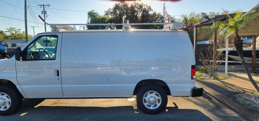 Ford Econoline Cargo Van E-150 Commercial 2013