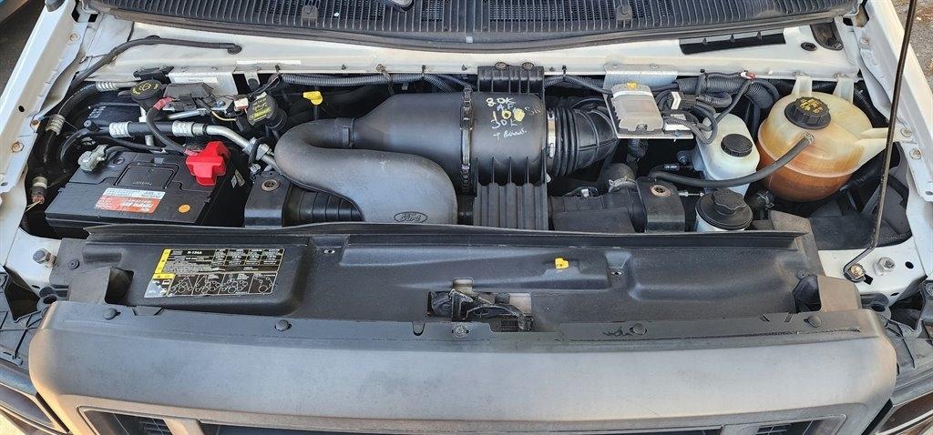 Ford Econoline Cargo Van E-150 Commercial 2013