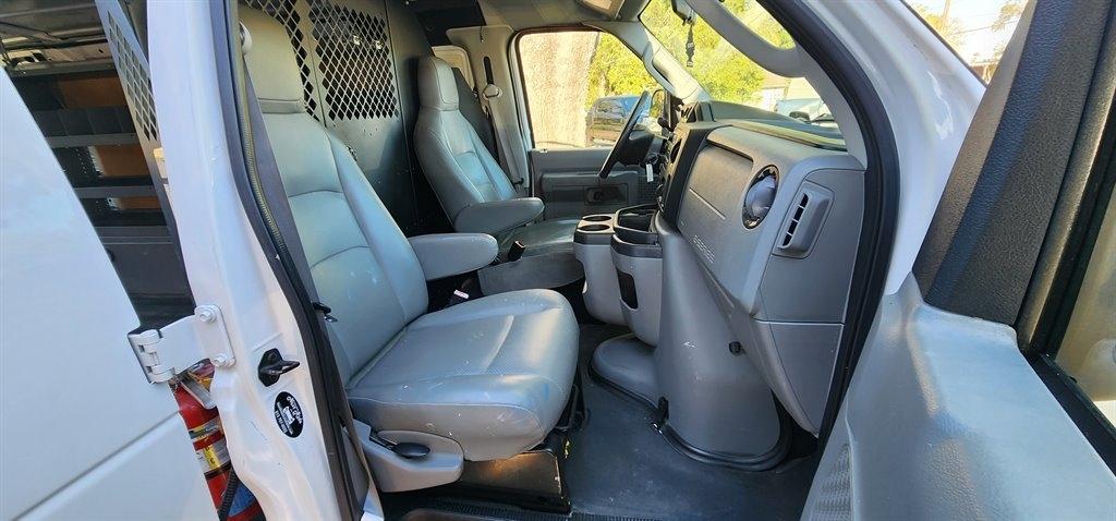 Ford Econoline Cargo Van E-150 Commercial 2013