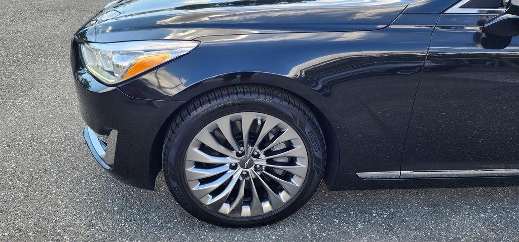 Genesis G90 5.0L Ultimate RWD 2018