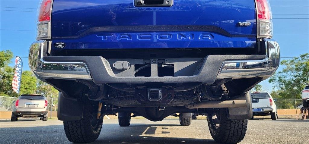 Toyota Tacoma 4WD TRD Off Road Double Cab 5' Bed V6 AT (Natl) 2023