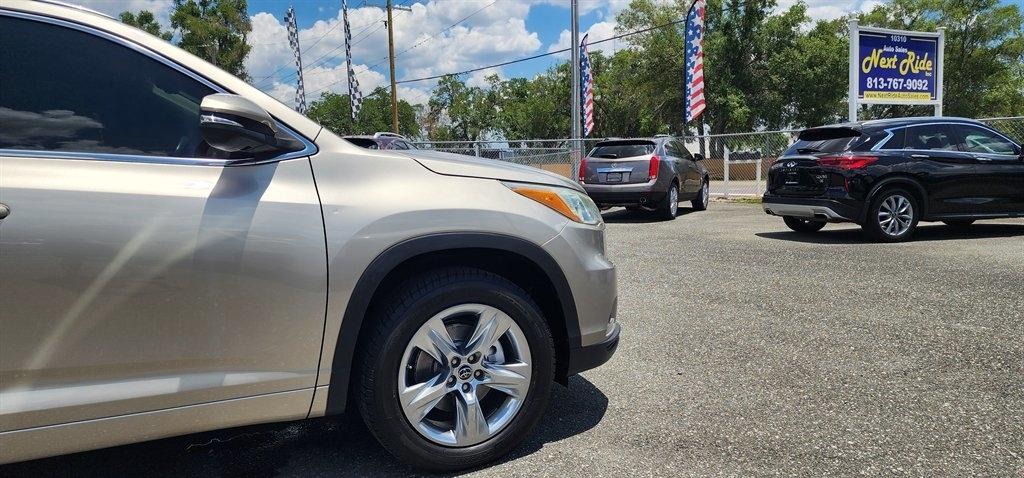Toyota Highlander  2016