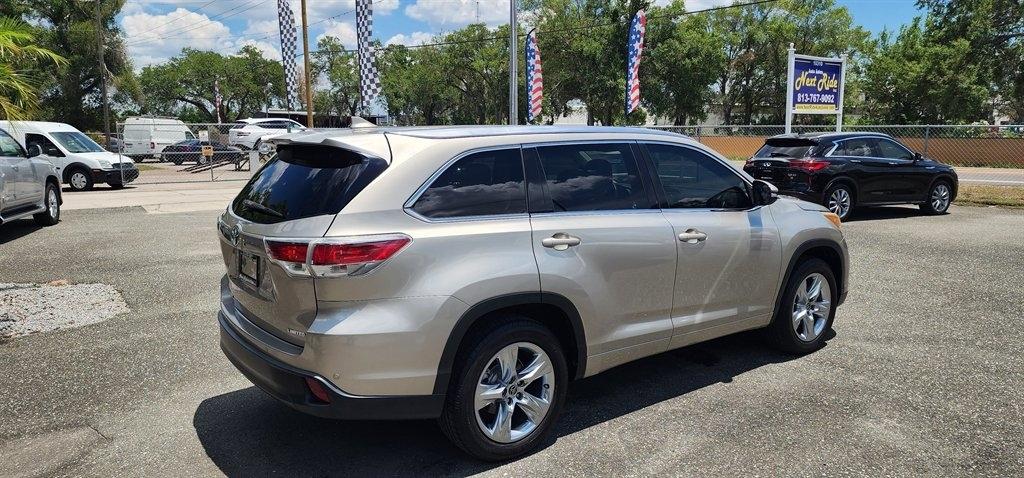 Toyota Highlander  2016