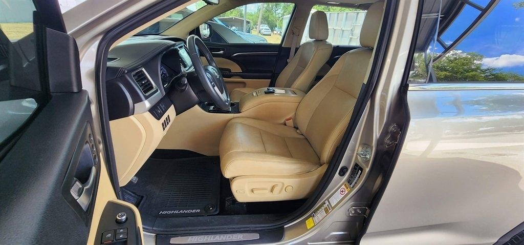 Toyota Highlander  2016