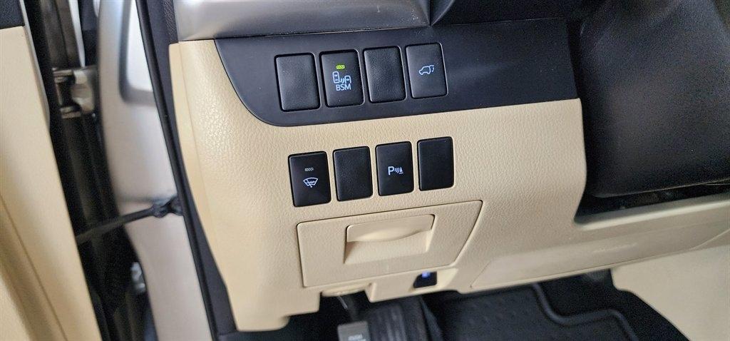 Toyota Highlander  2016