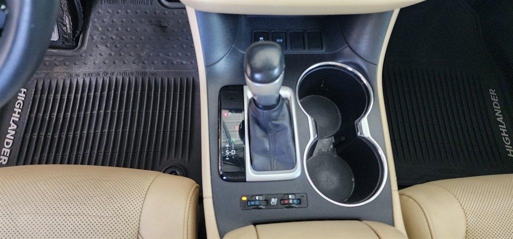 Toyota Highlander  2016