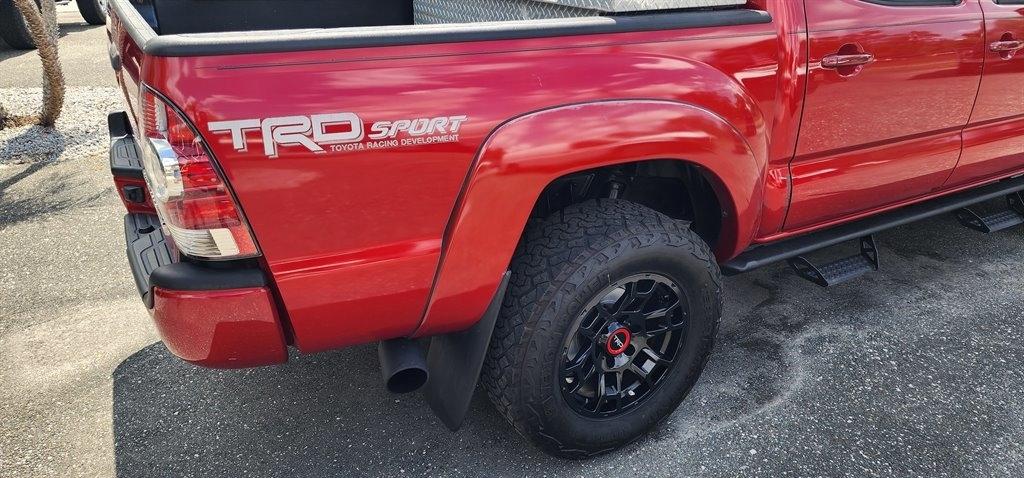 Toyota Tacoma 2WD Double Cab V6 AT TRD Sport (Natl) 2015
