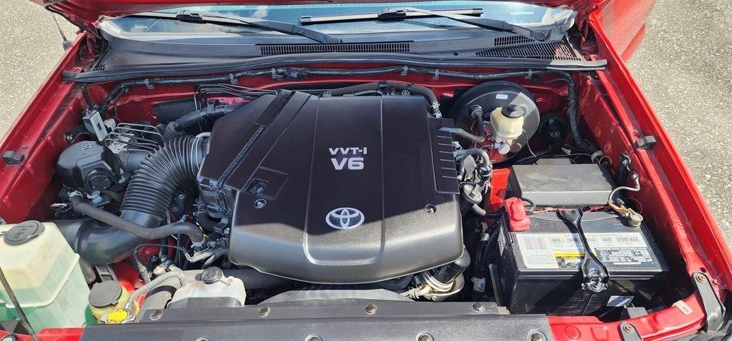 Toyota Tacoma 2WD Double Cab V6 AT TRD Sport (Natl) 2015