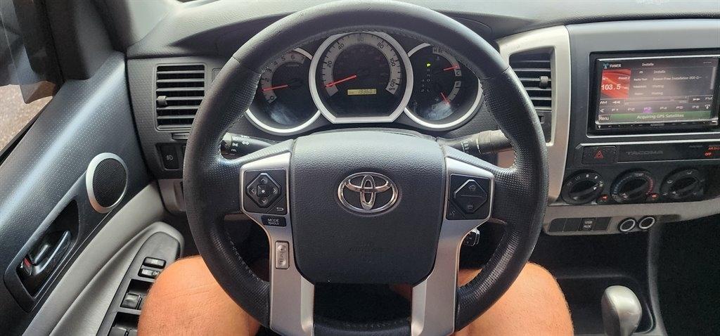 Toyota Tacoma 2WD Double Cab V6 AT TRD Sport (Natl) 2015