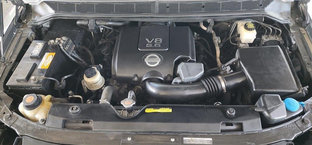 Nissan Armada 2WD 4dr Platinum 2013
