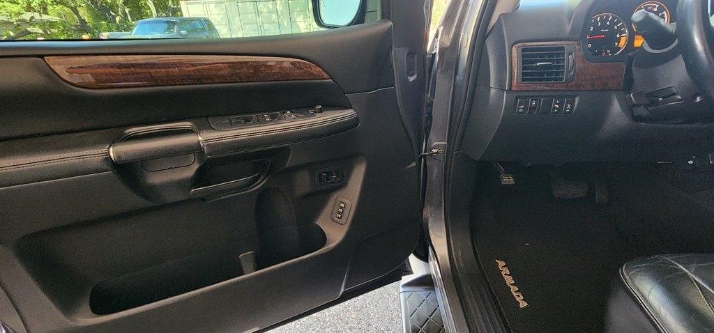 Nissan Armada 2WD 4dr Platinum 2013