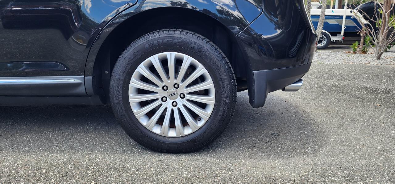 Lincoln MKX FWD 4dr 2013