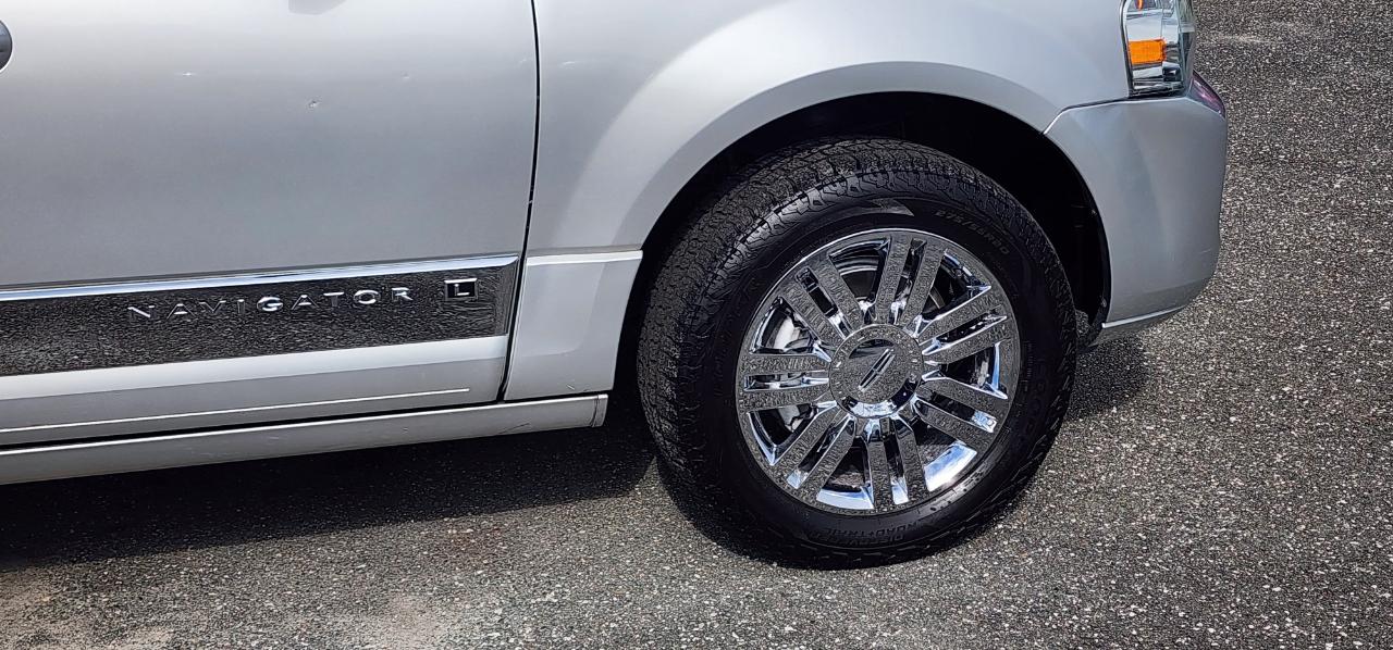 Lincoln Navigator L  2010