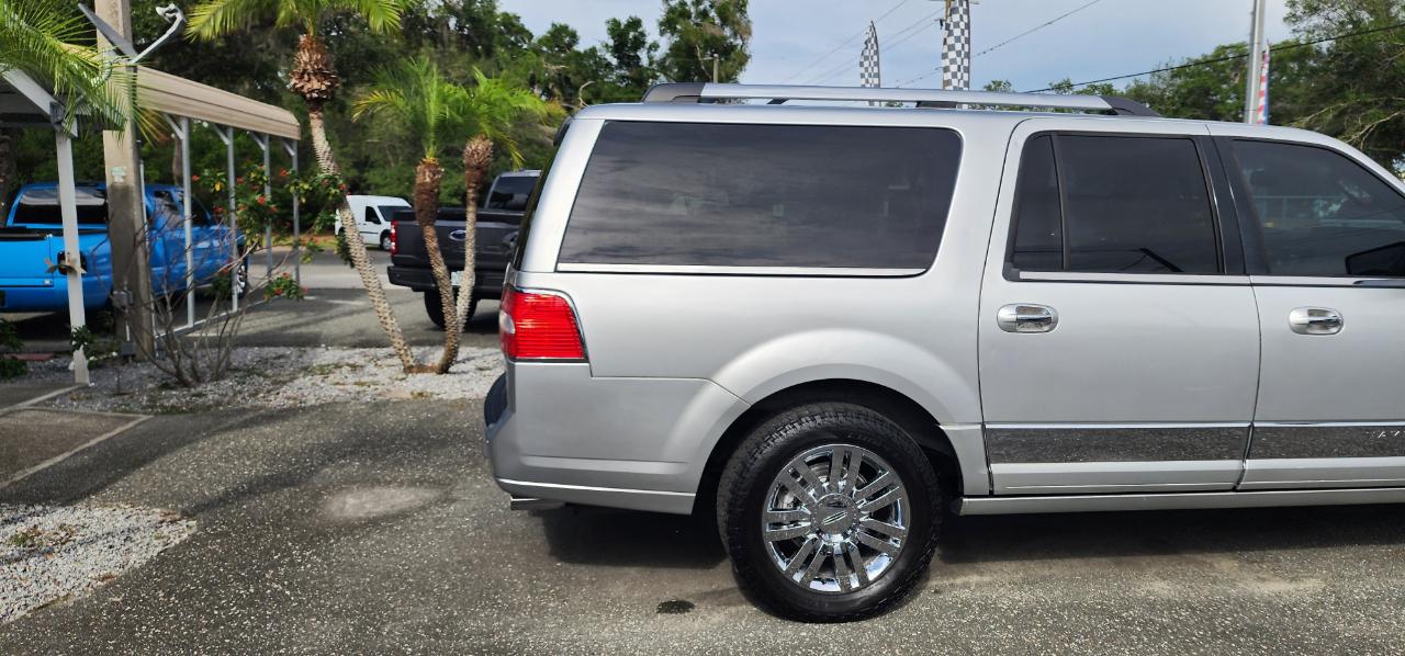 Lincoln Navigator L  2010