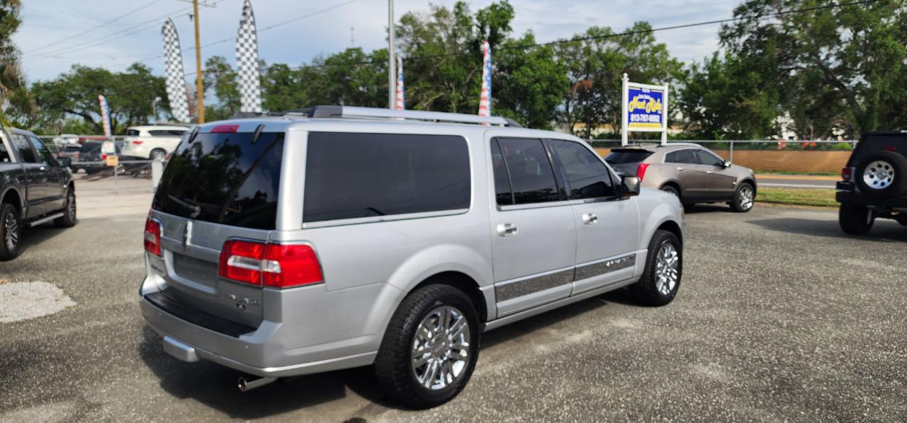 Lincoln Navigator L  2010