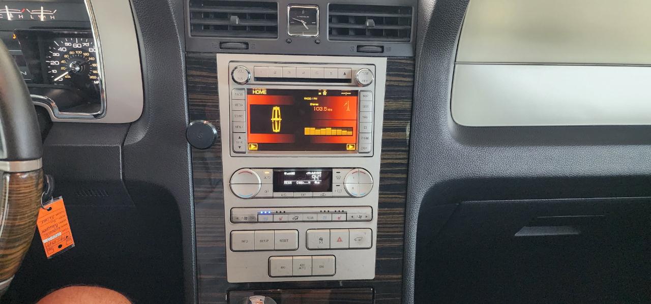 Lincoln Navigator L  2010